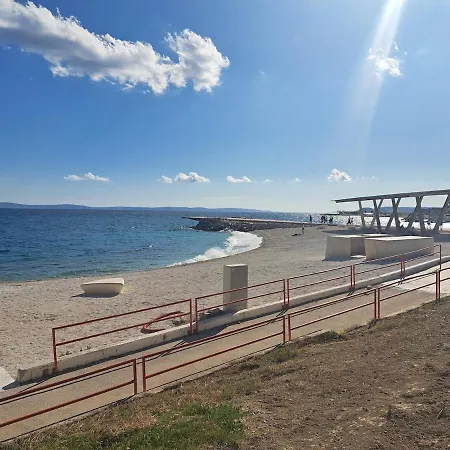 Rooftop Sea View 아파트 *