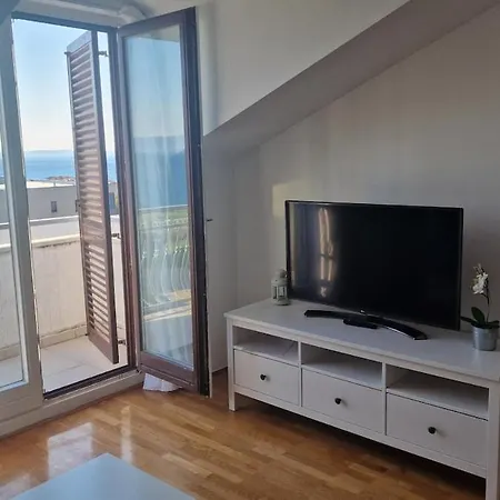 Rooftop Sea View Апартаменты Сплит
