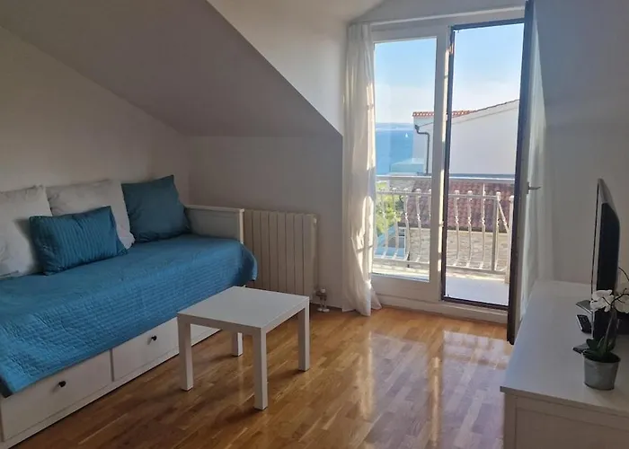 Rooftop Sea View Split